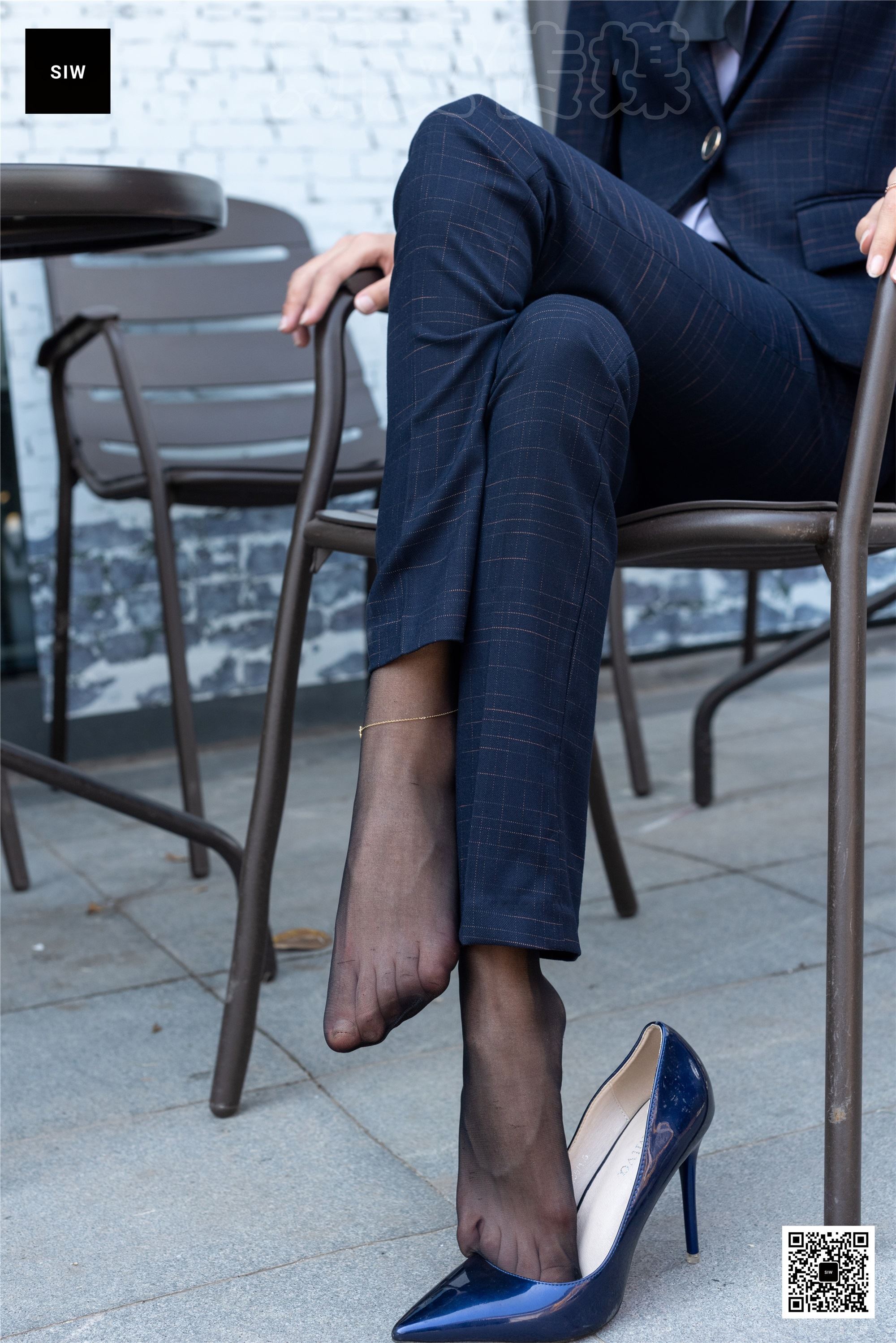 SIW斯文传媒 061 秋冬厚毛呢方格制服优雅修身西装套（蓉儿）